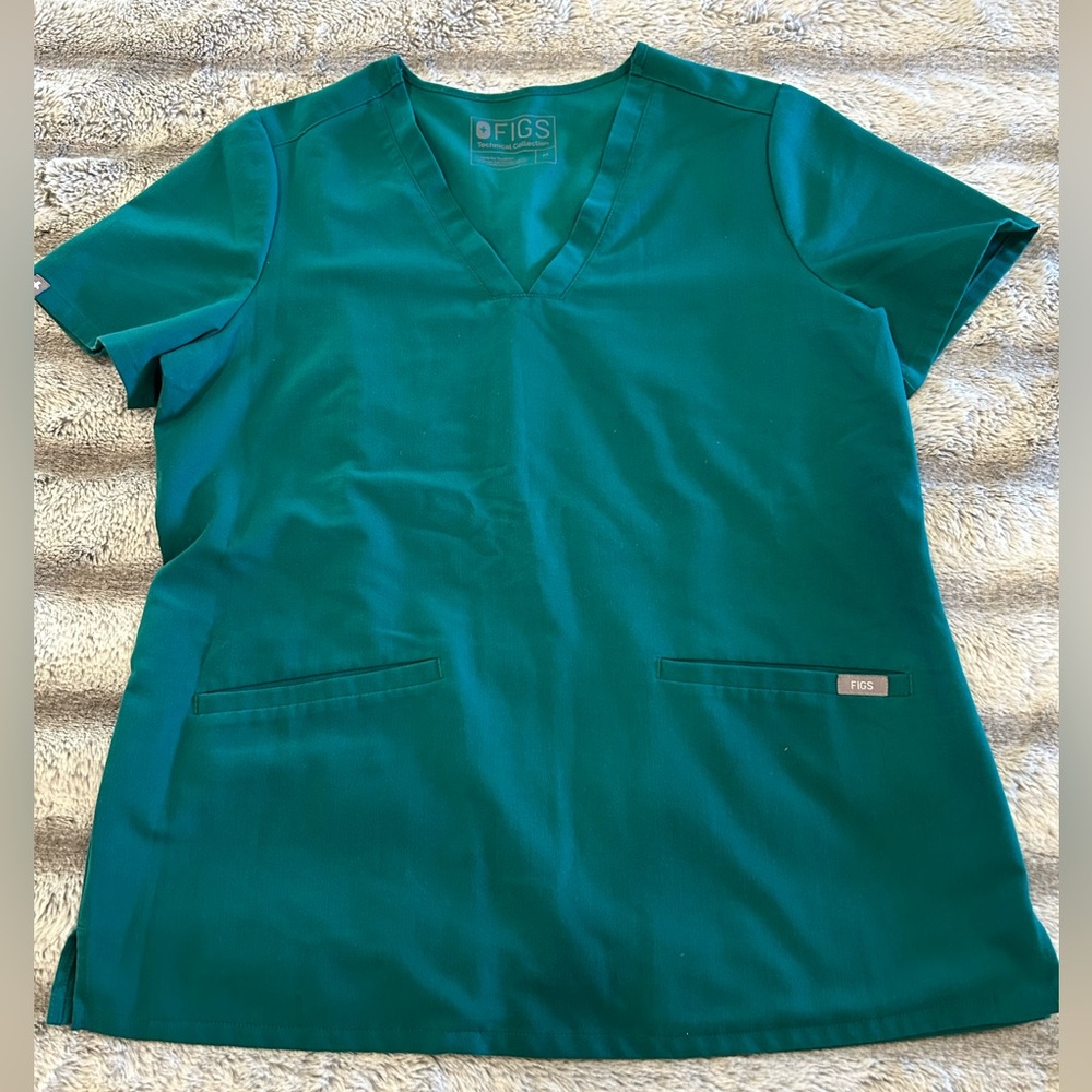 FIGS Scrub Top
